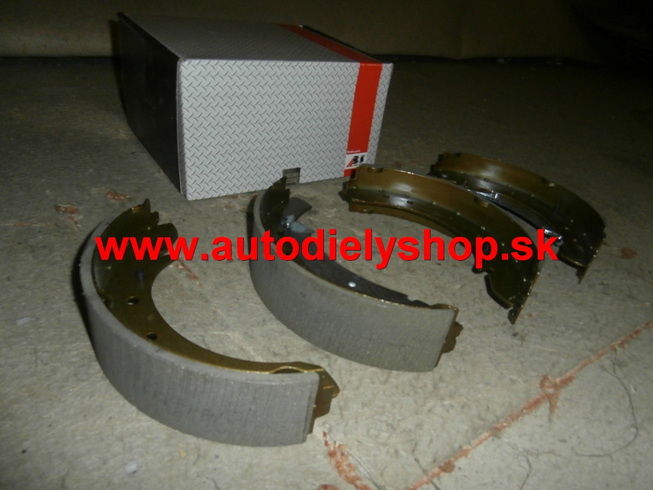 Peugeot BOXER 7/94-7/02 zadné brzdové čeluste  na 1,8ton