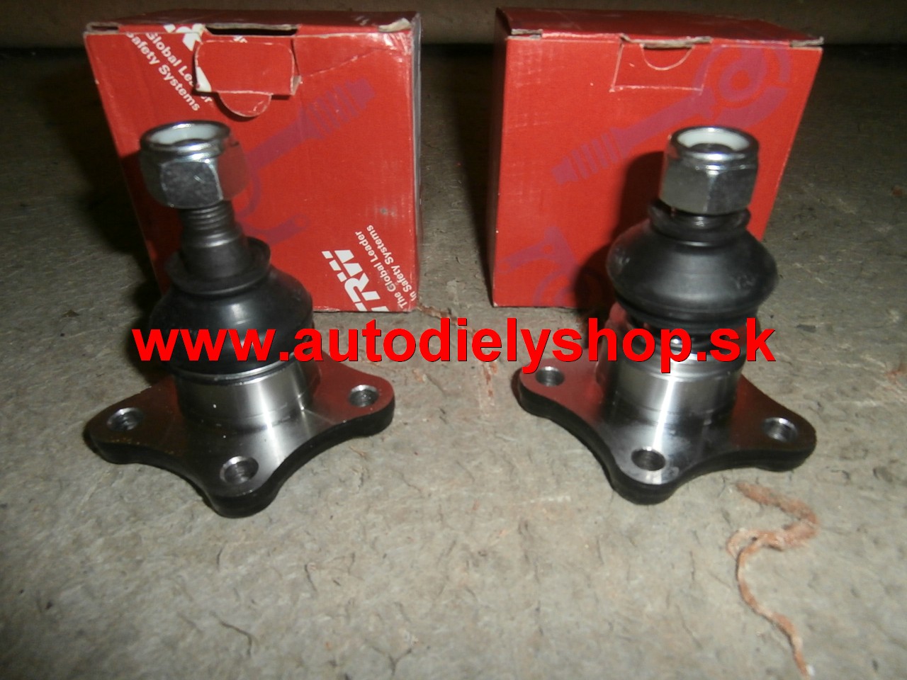  Mitsubishi PAJERO 9/97-4/00 čapy predného horného ramena sada L+P