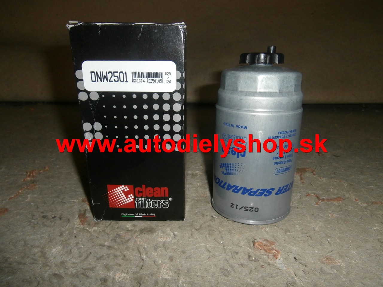  Chrysler VOYAGER 2/00-12/08  palivový filter na  2,5 aj 2,8 CRD /105 Kw