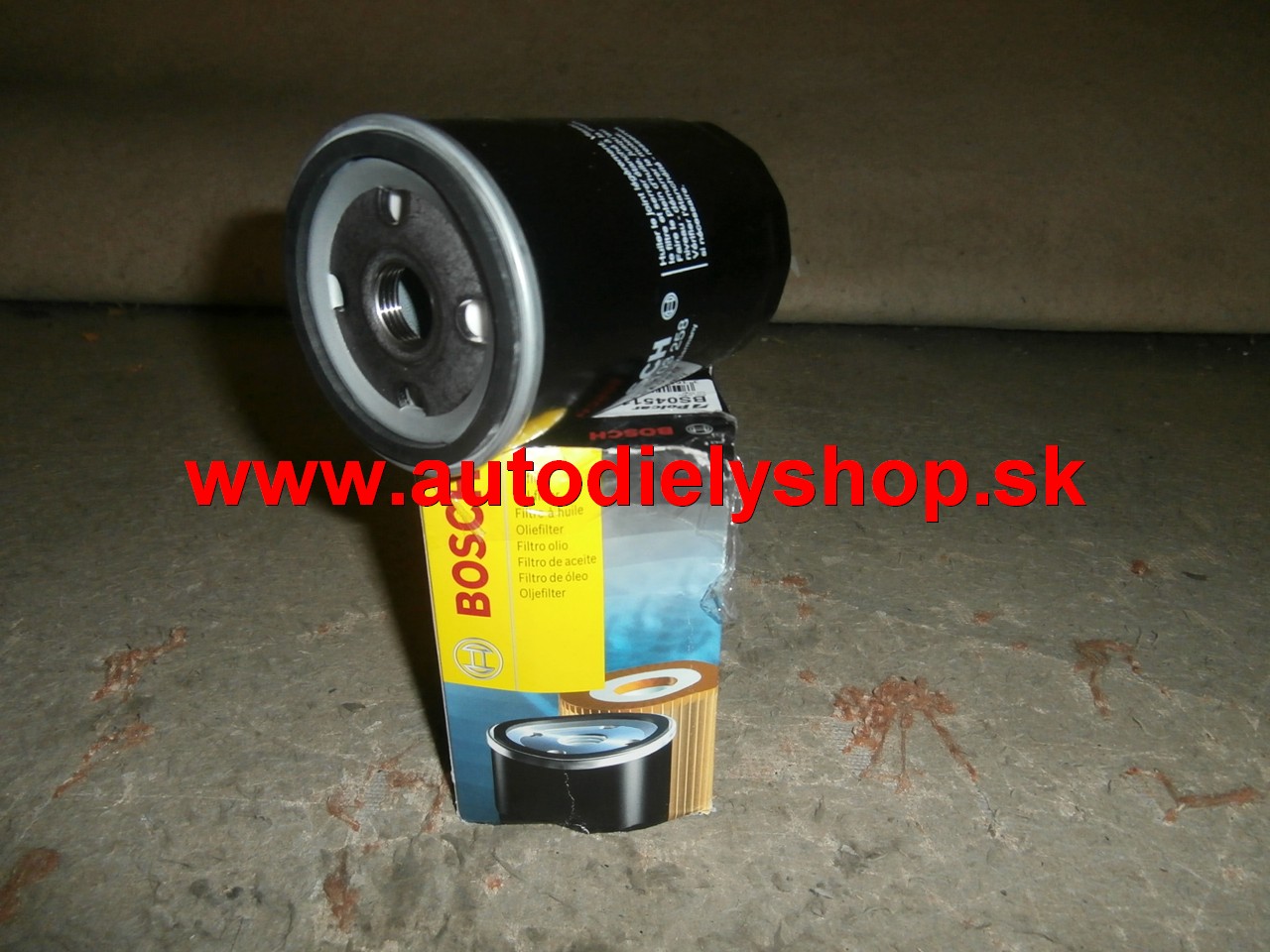 Chrysler VOYAGER 2/00-12/08  olejový filter na  2,5 aj 2,8 CRD 