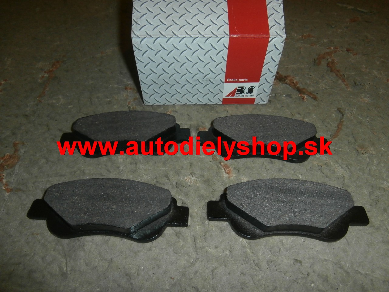 Peugeot 107 6/05-  predné platničky Sada na 1,0 /1,4HDi