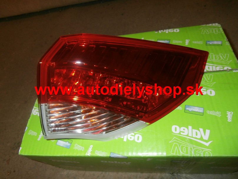 Renault LAGUNA 8/07-10/2010  zadné svetlo Pravé,HB / VALEO