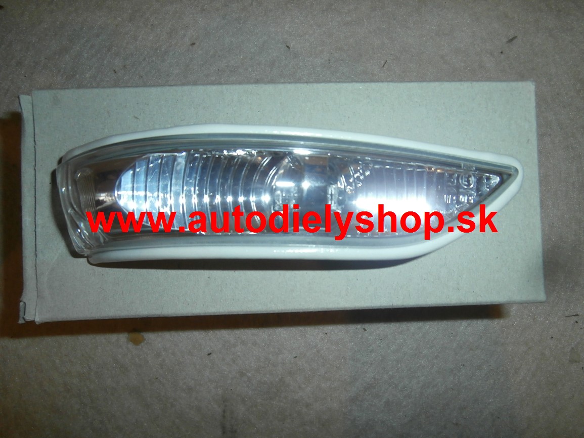 Mercedes W245 "B" 3/2005-6/2008 smerovka v zrkadle pravá