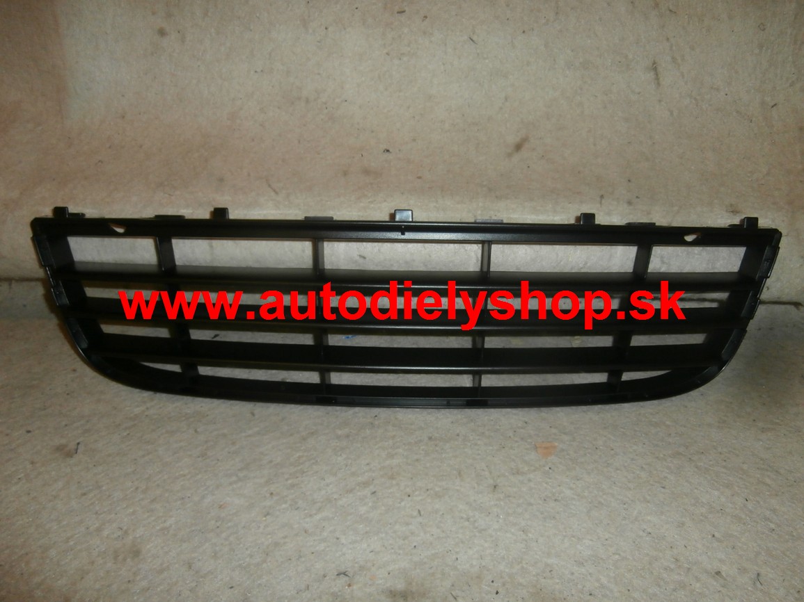 VW JETTA 8/2005-9/2010 kryt v nárazníku,Stred