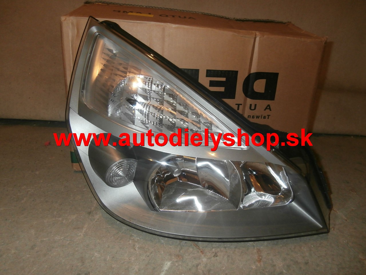  Renault Espace IV 11/02-06  predné svetlo H3+H7 pravé 