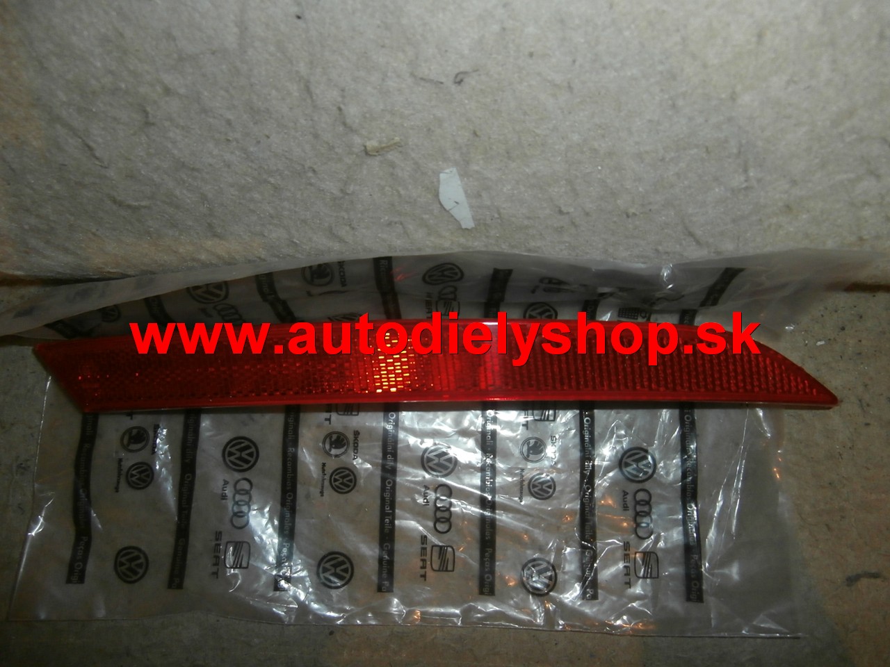 VW PASSAT "CC" 06/08- odrazka zadného nárazníka pravá ORIGINAL