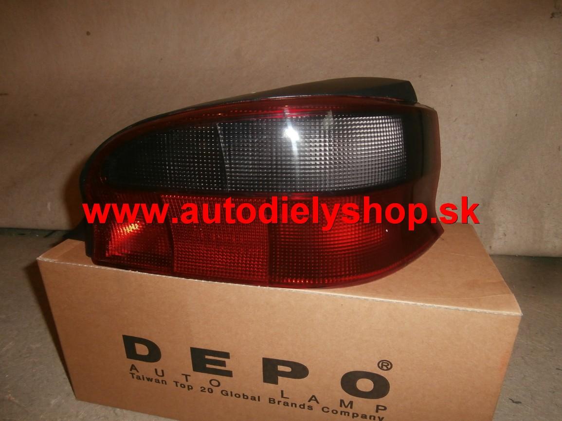  Citroen Saxo 96-8/99 zadné svetlo pravé. 