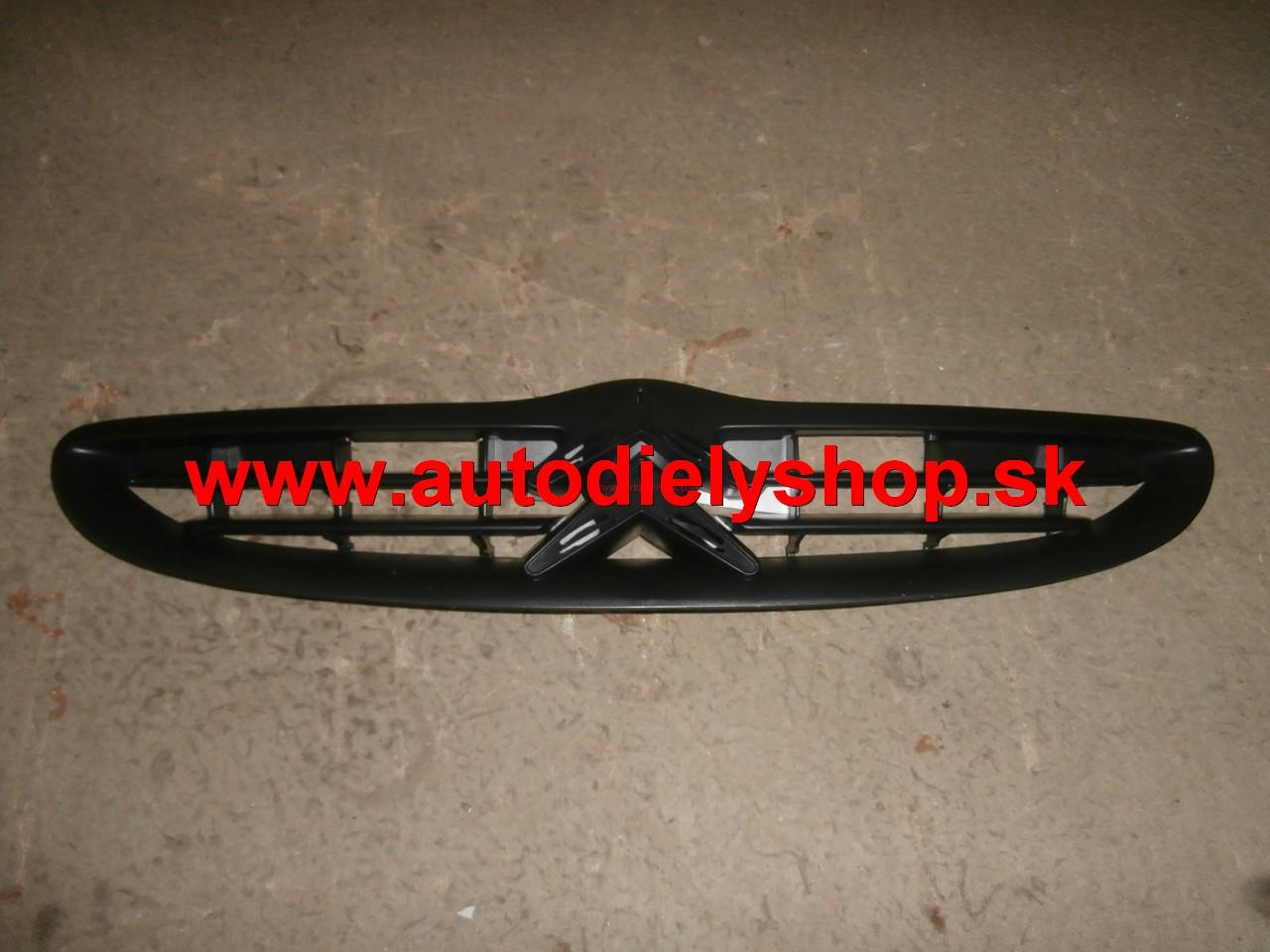  Citroen Saxo 9/99-8/03 maska predná.