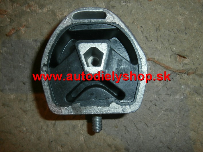 Audi A4 95 - 09/01 silenblok uloženia prevodovky,zadná ľavá strana.