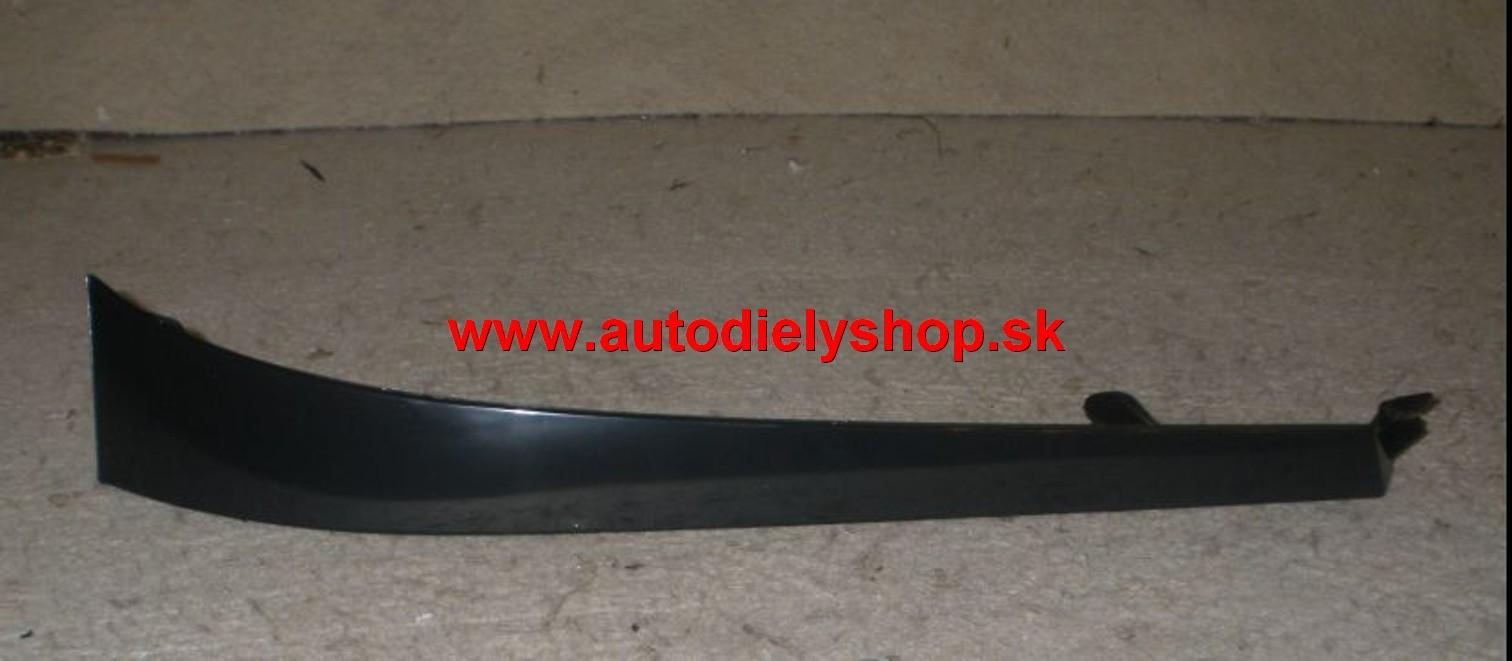  Citroen Saxo 9/99-8/03 lišta pod svetlo pravá. 