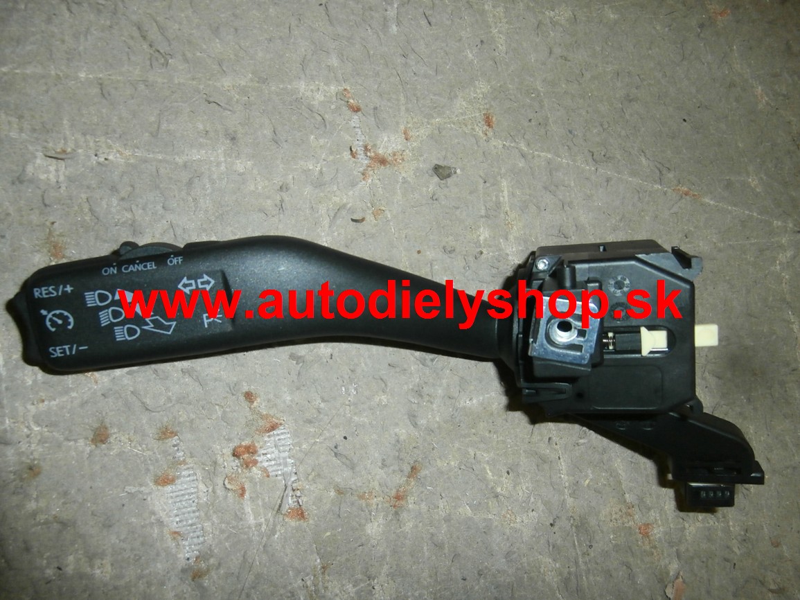 VW TIGUAN 10/07-7/2011 prepínač svetiel a smeroviek Lavý,s tempo