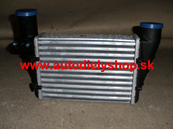 Audi A6 3/97-6/01  chladič vzduchu 1,8i-1,9TDi