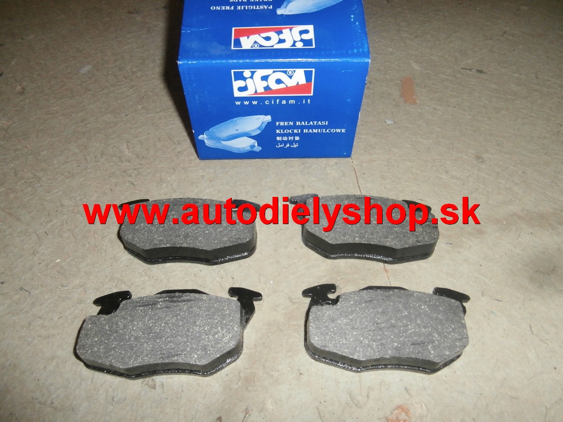 Citroen SAXO 2/96-8/99 predné platničky Sada / SAMKO / 4 dierové