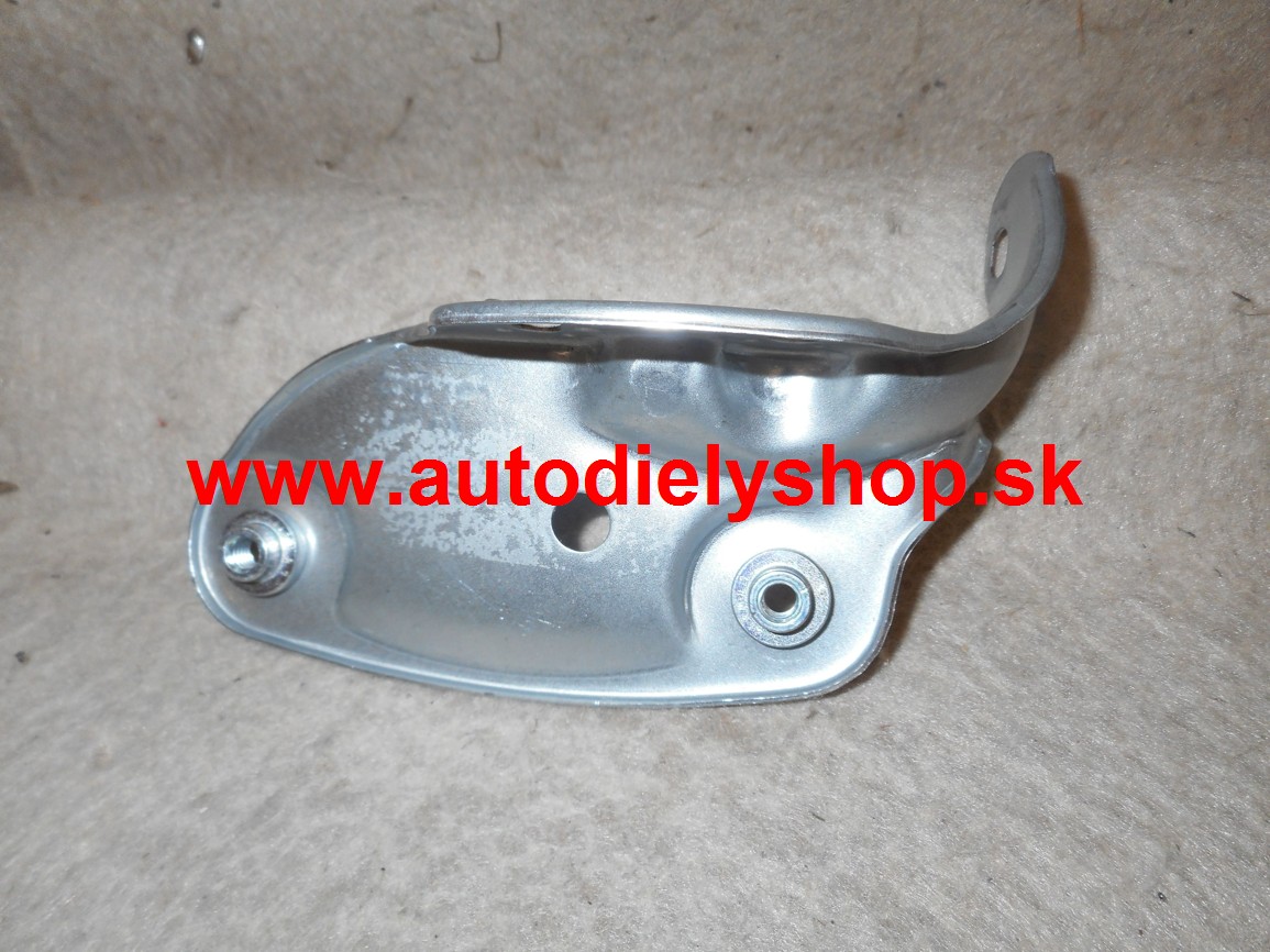 Škoda Octavia II 7/04- držiak nárazníku Pravý
