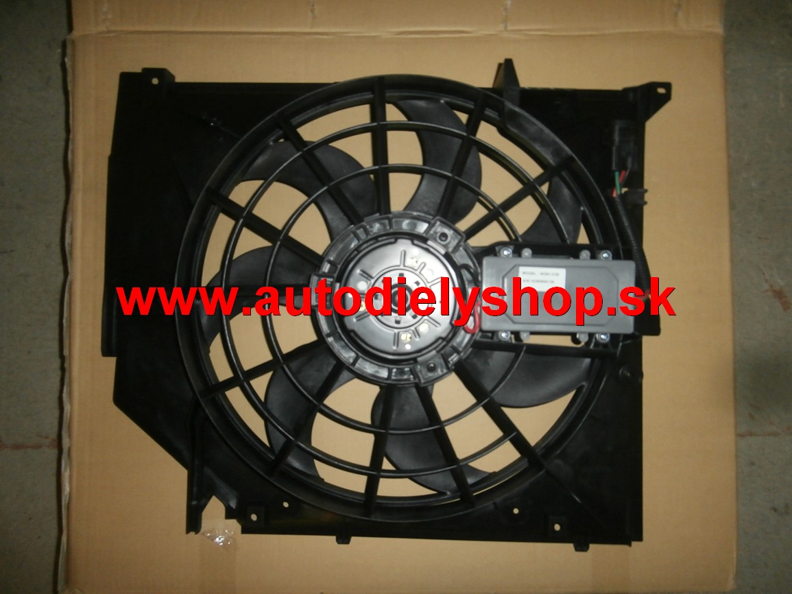 BMW 3 E46  4/98-8/01 ventilátor chladiča klimatizácie na benzinove motory