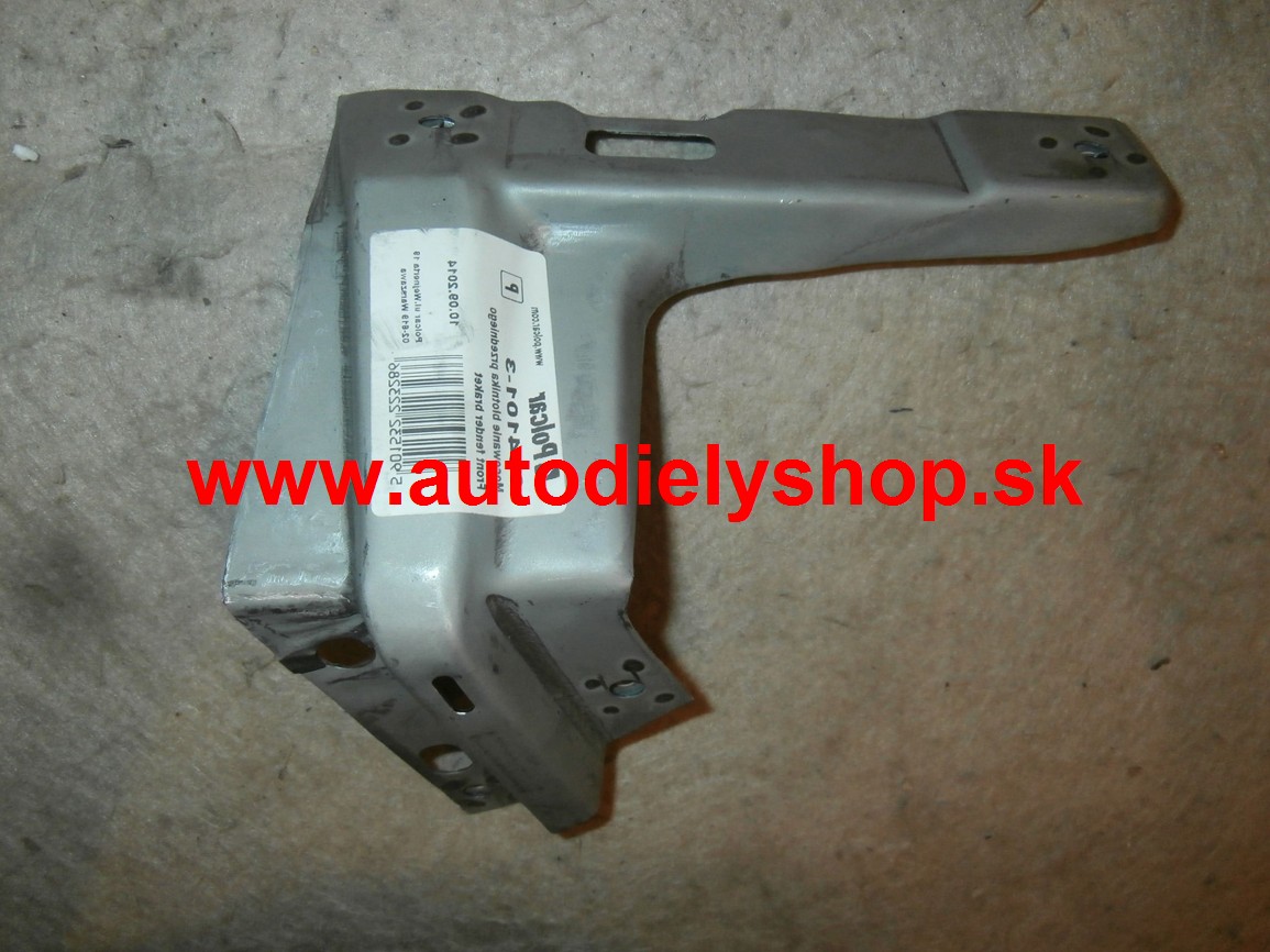 VW Bora 9/98- držiak predného blatníku Pravý