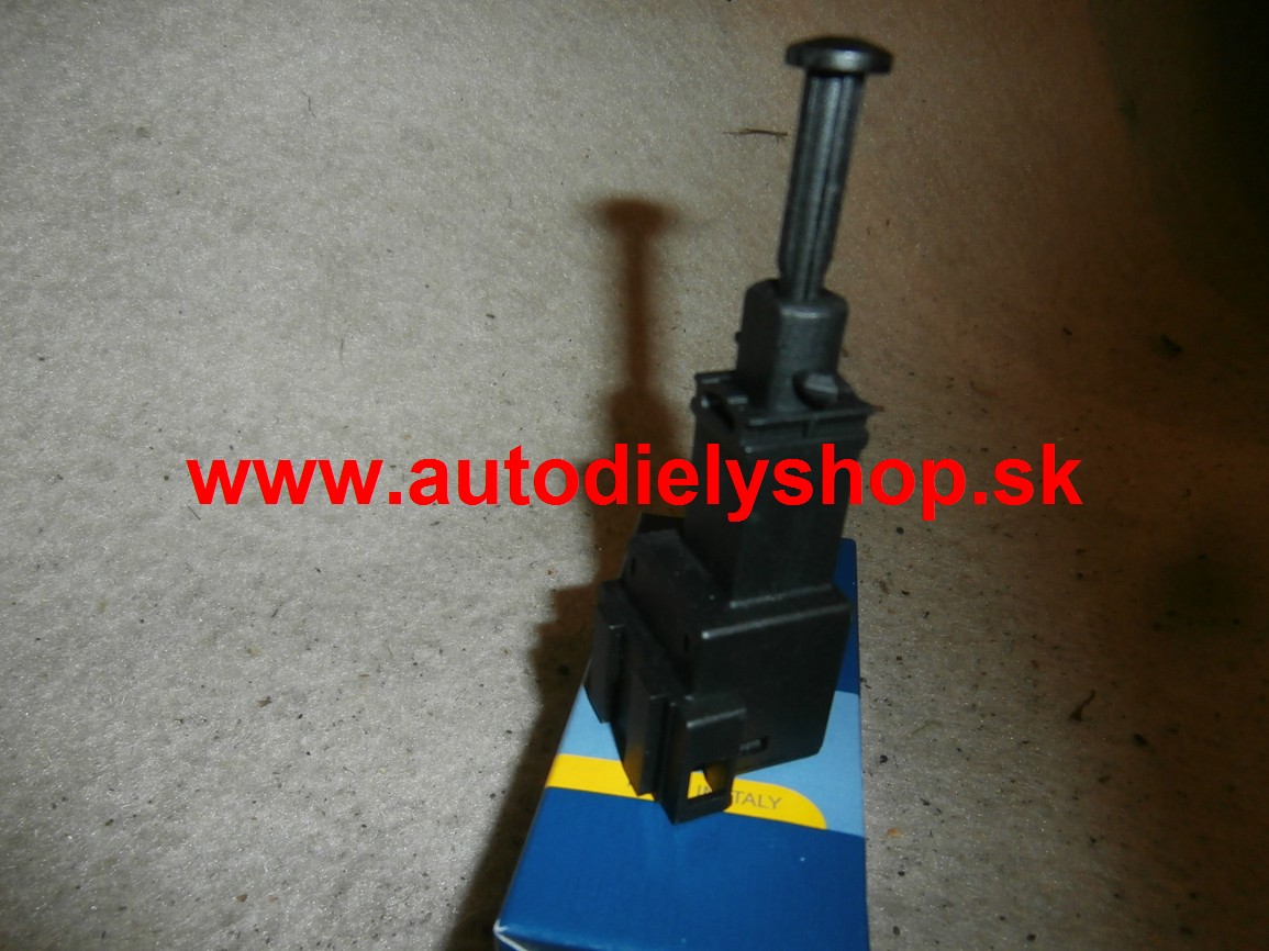 VW GOLF IV 97-03 spínač brzdového svetla 4 konektory