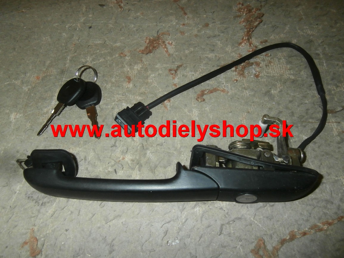 VW PASSAT "B4" 10/93-9/96 klučka predná Ľavá / central /