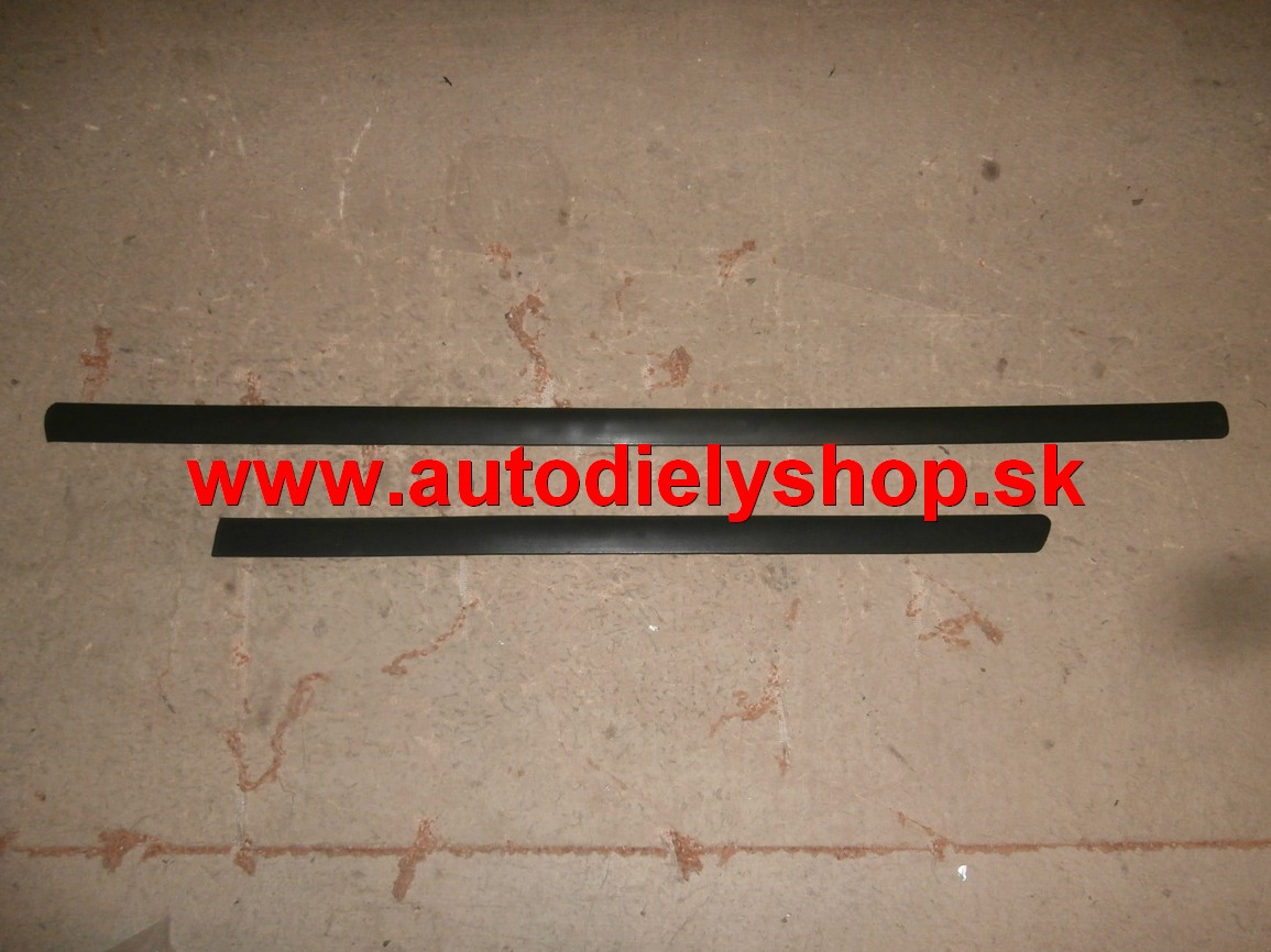 VW Passat B5 96-00 lišta dverí Sada Pravá strana / 2ks /