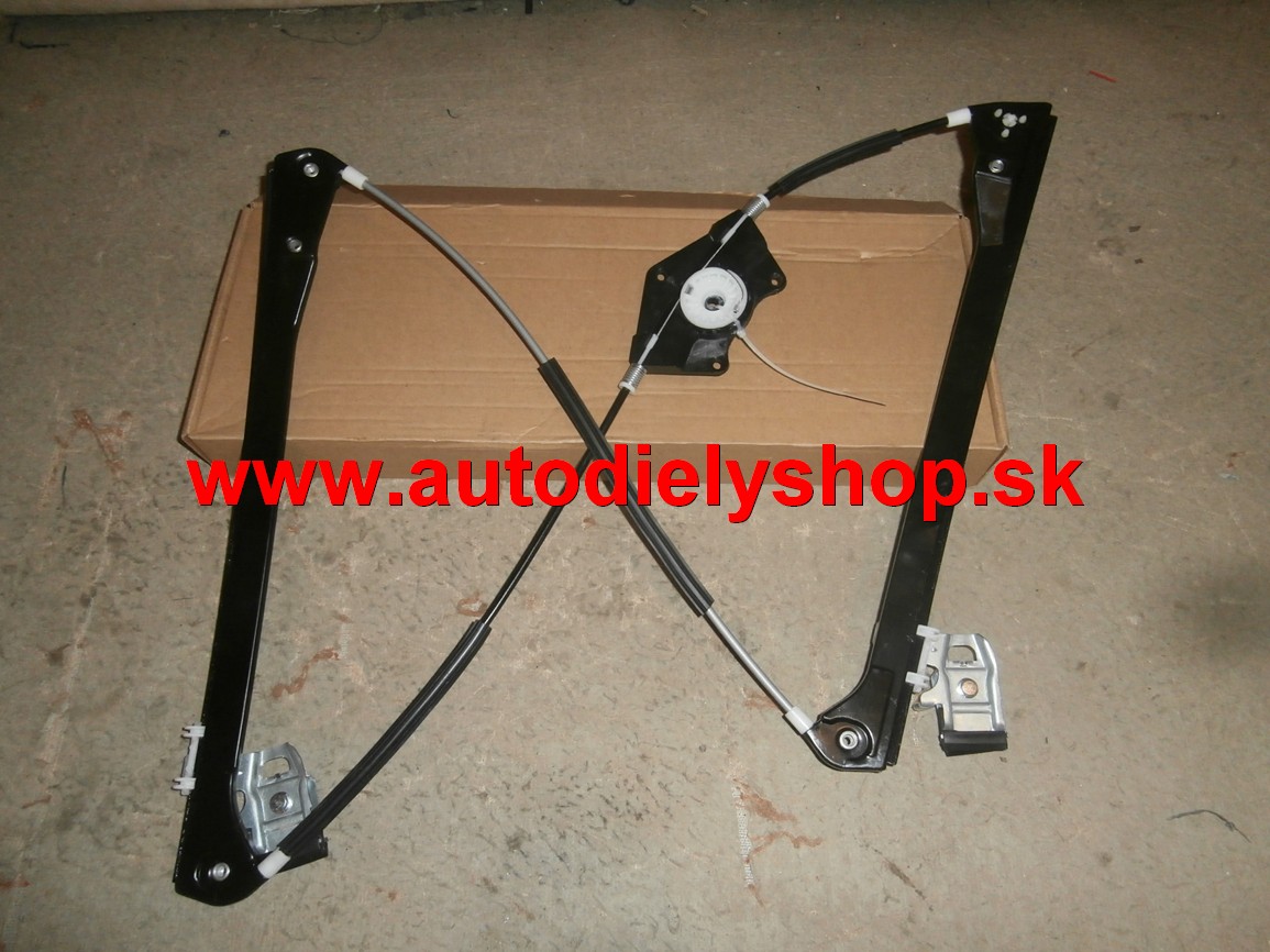 VW Passat B5.5 00-05 el.mechanizmus,predné Pravé dvere/ bez plechu