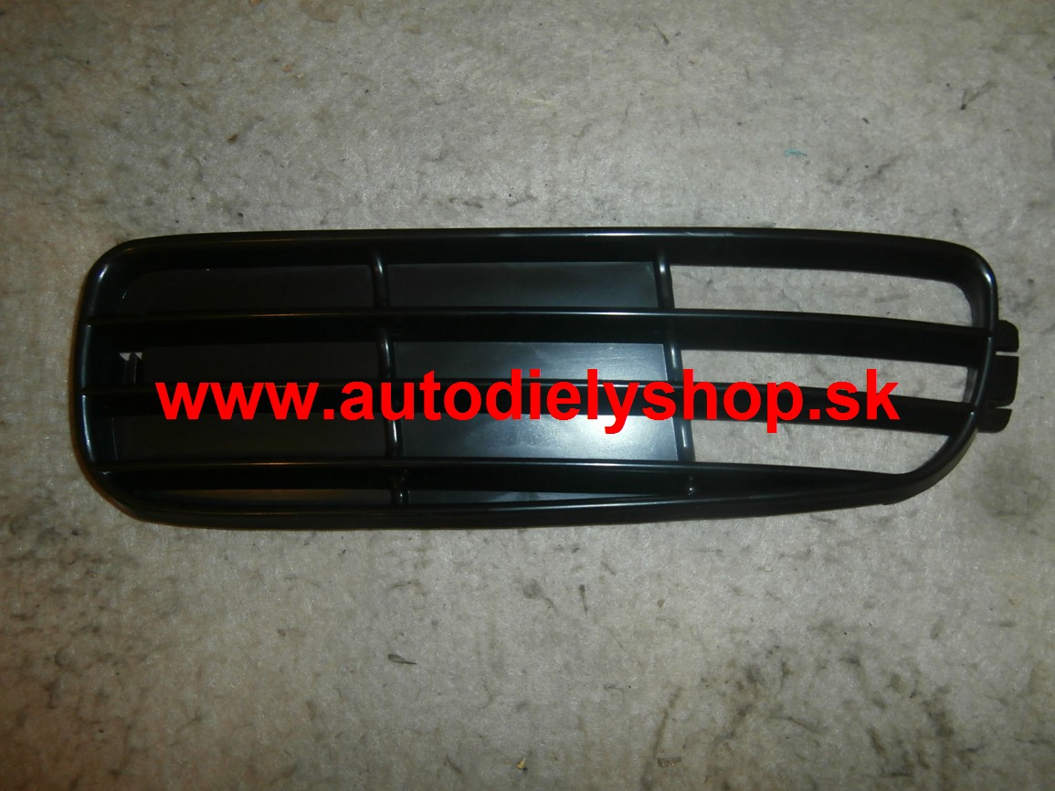 Audi 80 91-94 mriežka v nárazníku Ľavá