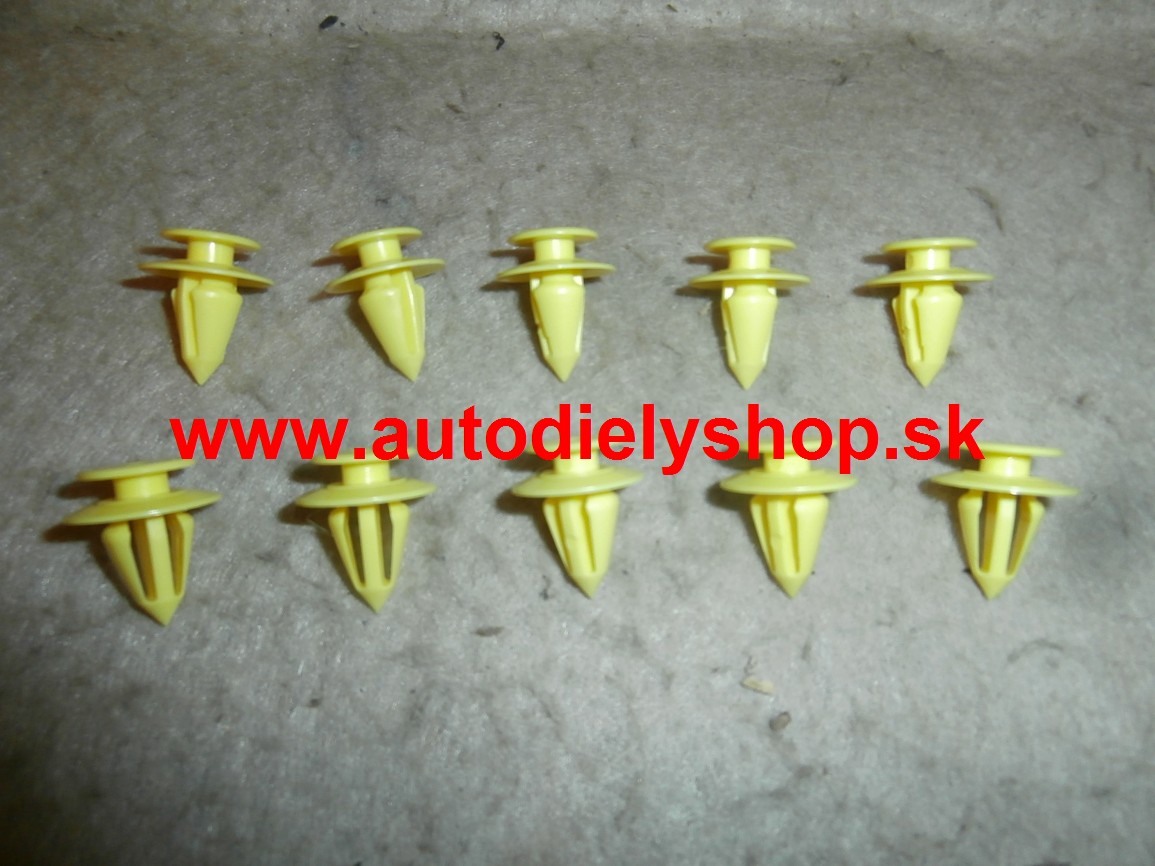 Audi A3 9/96-9/00 príchytky tapacíru 10 ks