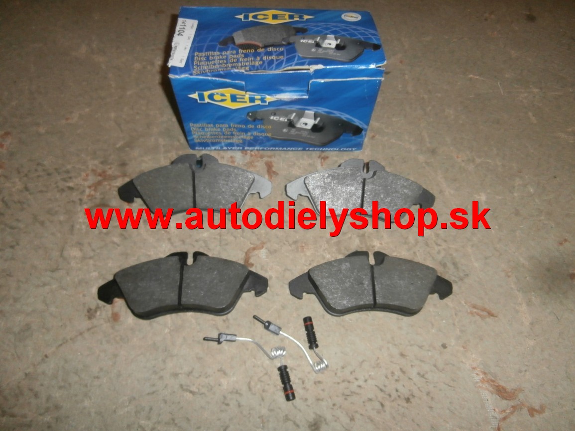 MERCEDES BENZ SPRINTER 2/00-4/06 -  Predné brzdové platničky sada