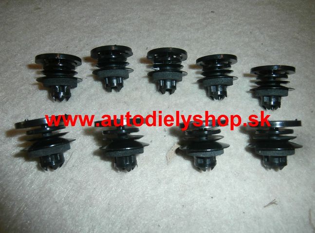 Seat TOLEDO 4/99-11/04 príchytky čalúnenie 10 ks