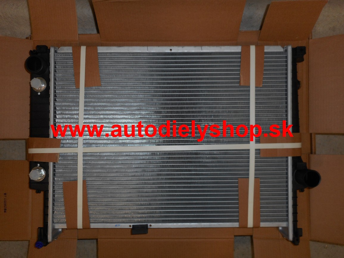 BMW 3 E36 10/90-3/98 chladič vody 2,5 TD,TDS / AUTOMAT /