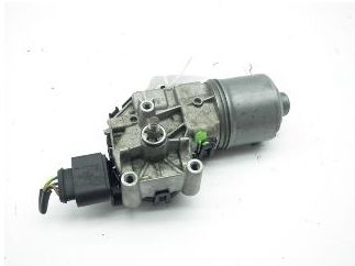  Audi A4 10/04- motorček predných stieračov / BOSCH