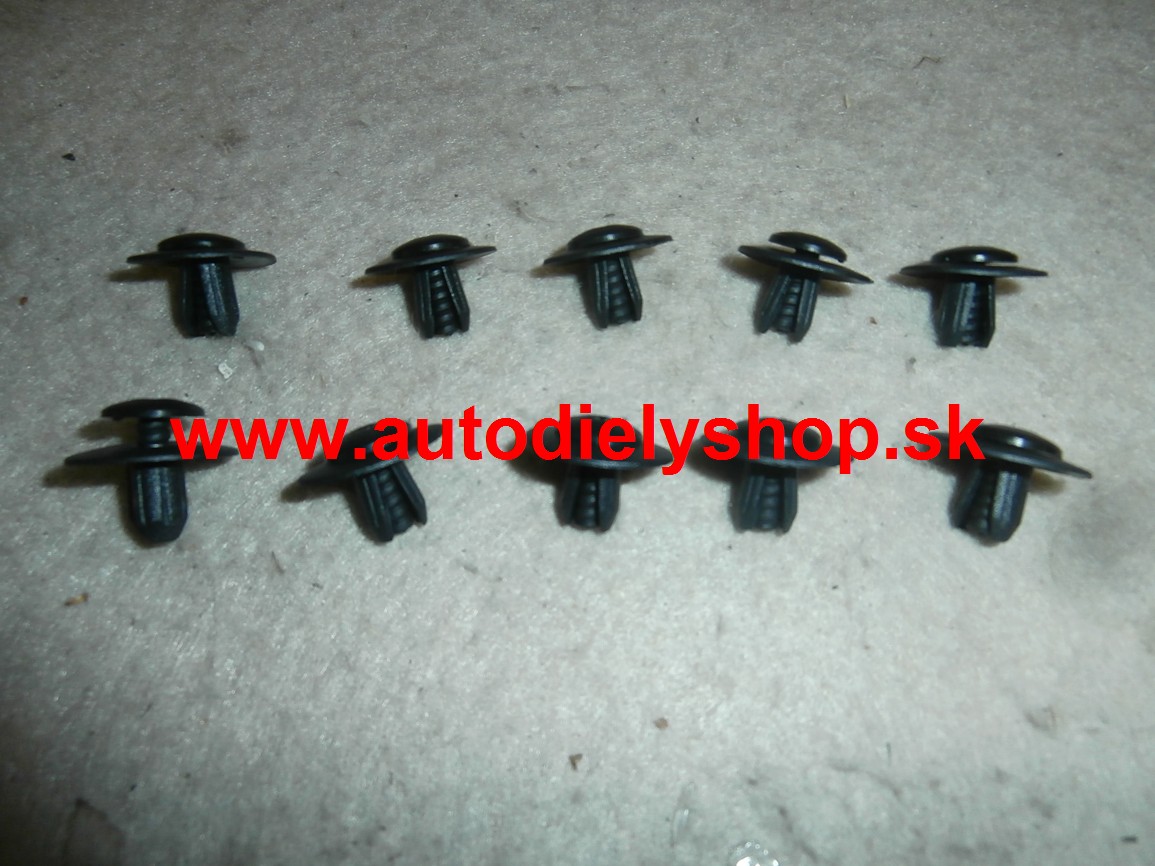 BMW 7 E32 10/86-8/94 príchytky krytov pod motor 10 ks