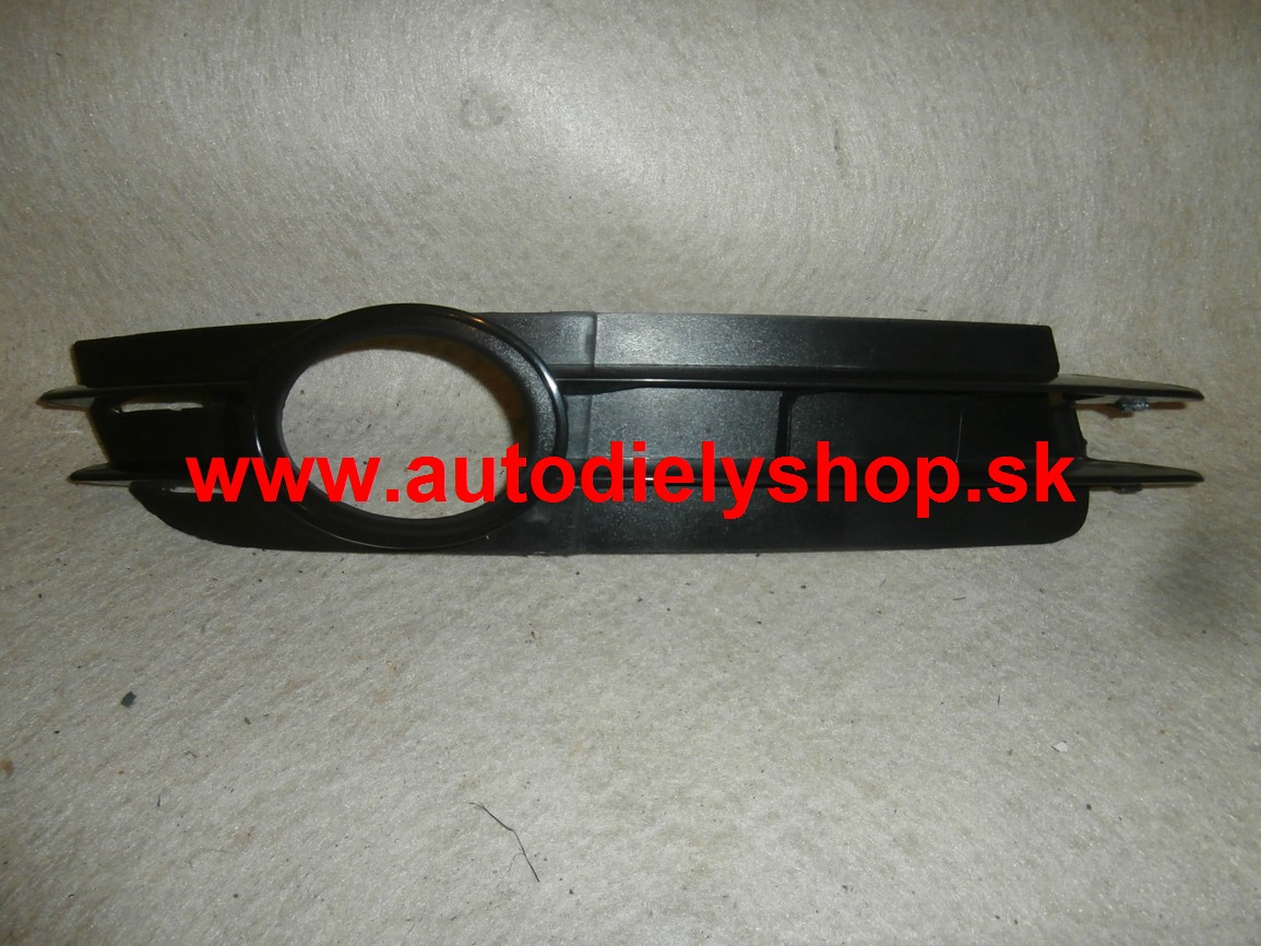 Audi A6 5/04- lišta do nárazníku s otvorom Pravá,Benzín