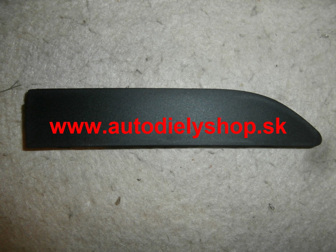 BMW X5 E53 1/00-12/03 záslepka ťažného háku predná ľavá