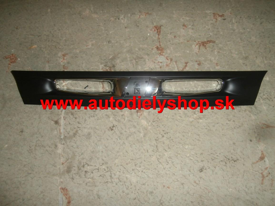 Fiat Brava 8/95- maska s chrómom 