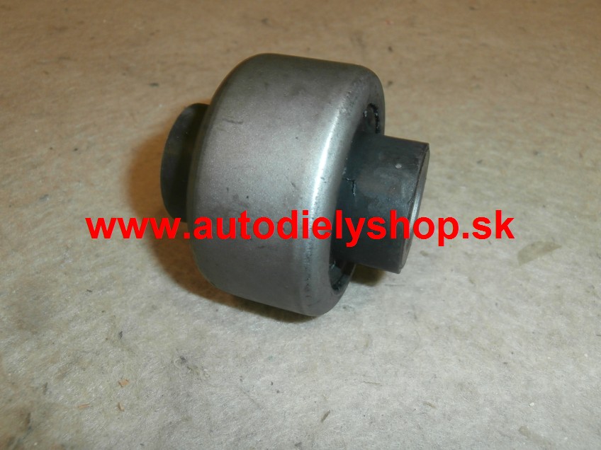 Renault LAGUNA 7/98-1/01 silentblok predného ramena ľavý