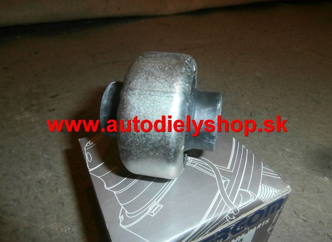 Peugeot 207 5/06- silentblok predného ramena ľavý