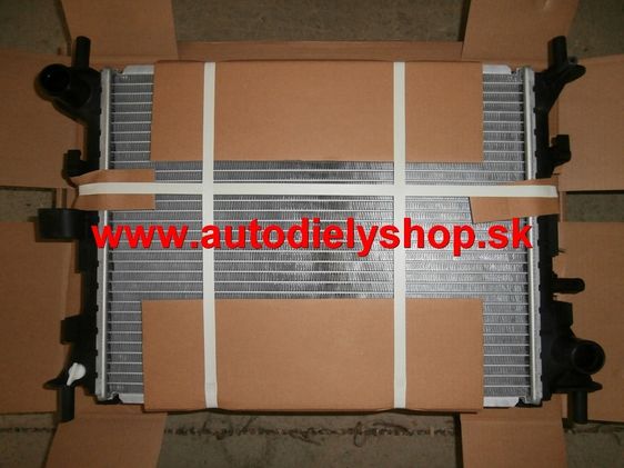 Renault FLUENCE 2/2010- chladič vody 1,6i
