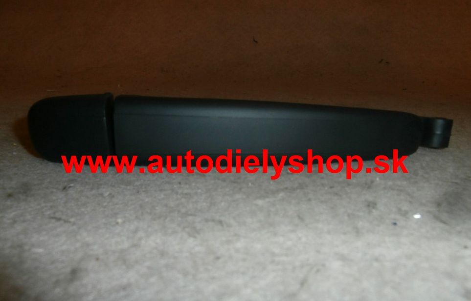 Peugeot 307 4/01-05 klučka Pravá predná,čierna