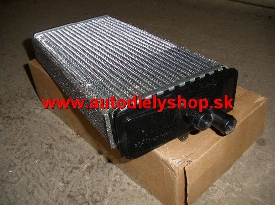 Renault Clio 7/01-9/05 radiátor kúrenia /pre všetky typy/