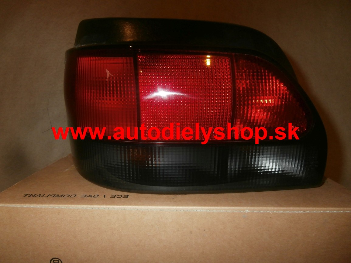 Renault CLIO 5/96-8/98 zadné svetlo ľavé
