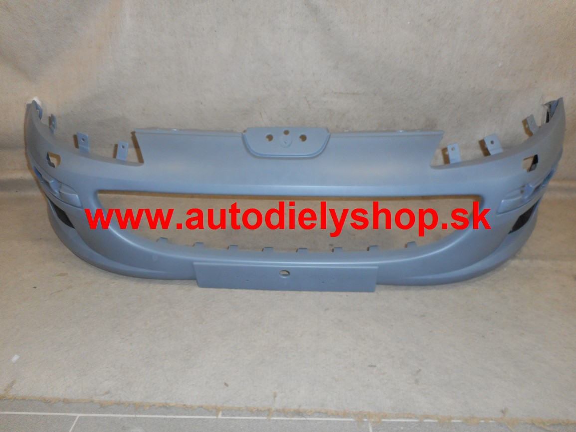 Peugeot 407 5/04- predný nárazník s otvormi ostrekovača