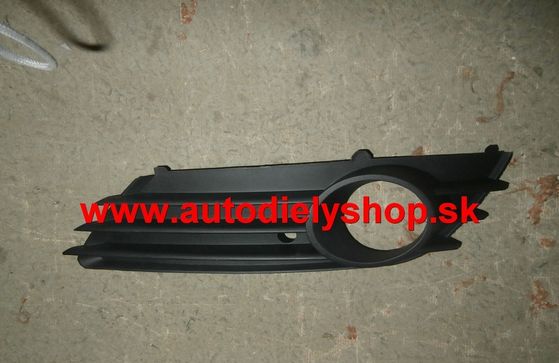 Ford Focus C-MAX 10/03- kryt v nárazníku ľavý
