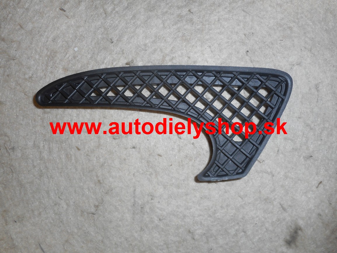 Fiat Punto 99-03 mriežka nárazníku zadná Pravá 3dv