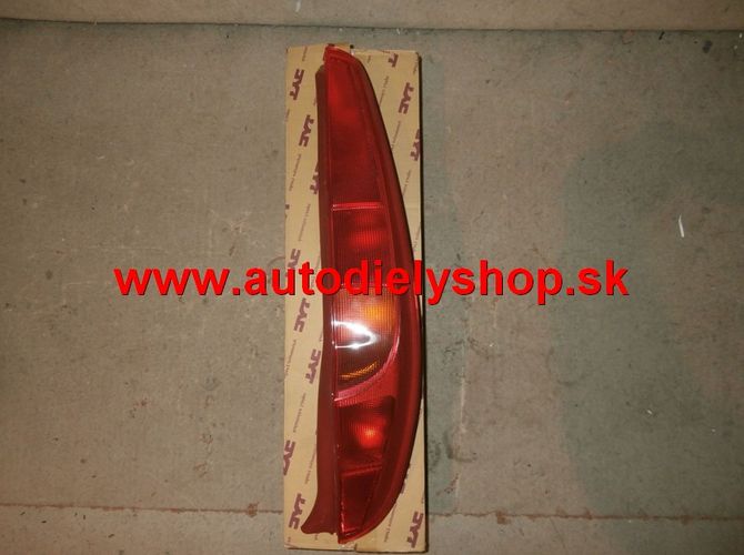 Fiat Punto 6/03- zadné svetlo na 5dv Pravé / TYC /