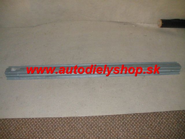 Peugeot Boxer 7/94-7/02 lem prahu pod posuvné dvere