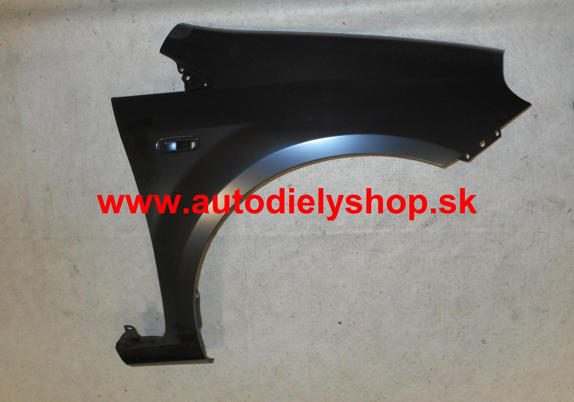 Fiat GRANDE PUNTO 10/05- blatník pravý 
