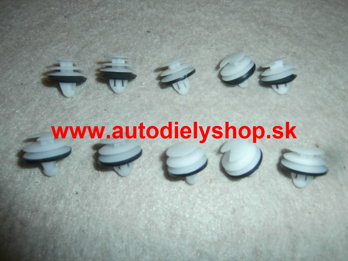 Peugeot EXPERT 10/95-3/04 príchytky čalúnenie 10 ks