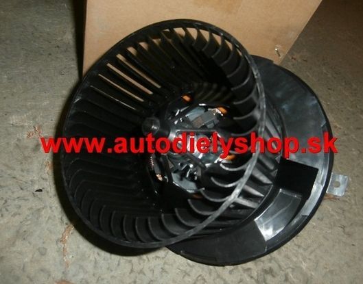 Hyundai COUPÉ 11/2001- ventilátor kúrenia s AC
