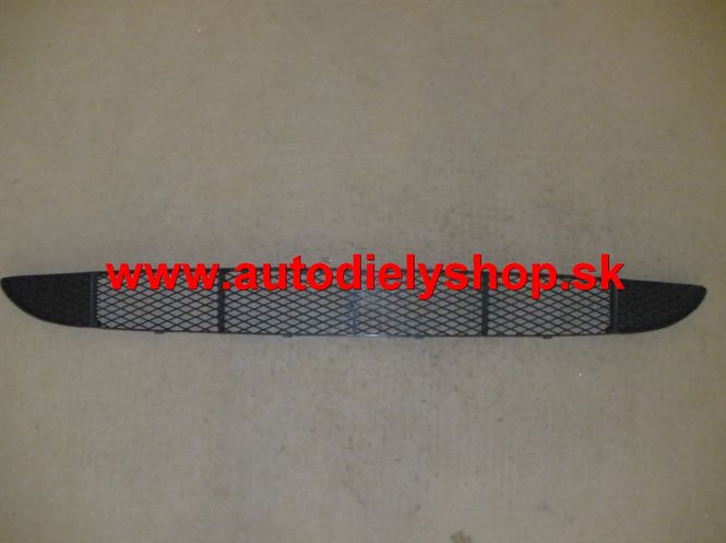 Renault CLIO III 6/2009-2012 mriežka nárazníku / horná /