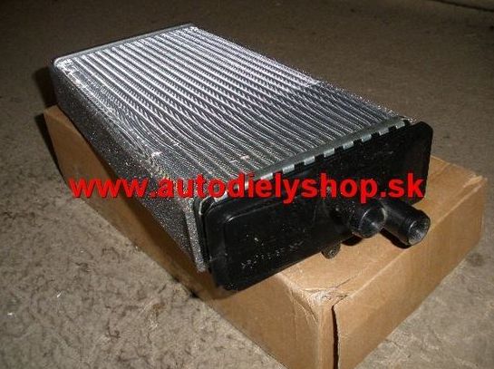 Mazda 121 1/96-2/00 radiator kúrenia / pre všetky typy /